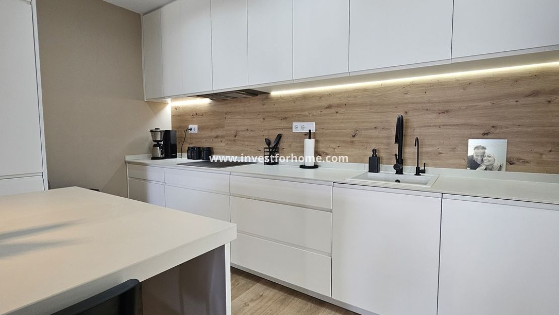 Vente - Villa - Dolores - Sector 4