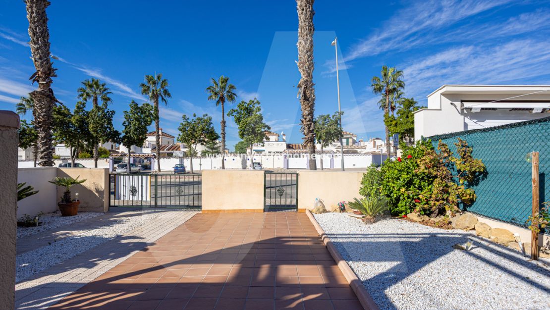 Vente - Villa - Guardamar del Segura - El Raso