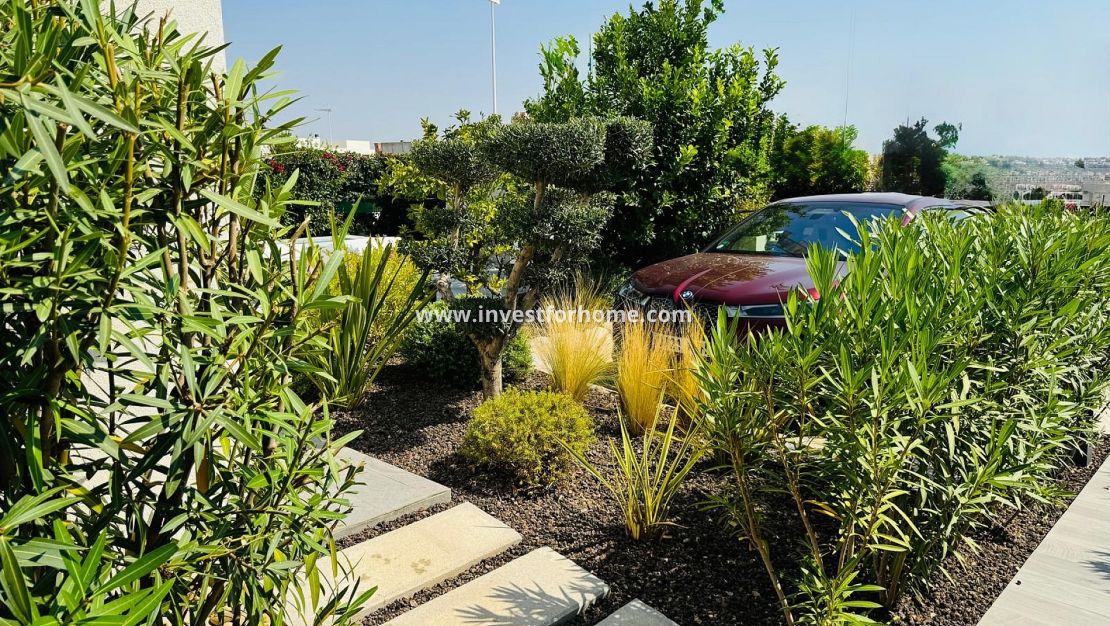 Vente - Villa - La Finca Golf Resort - Inland