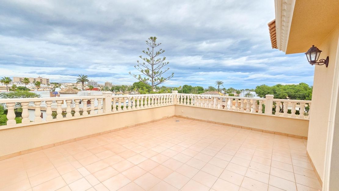 Vente - Villa - Orihuela Costa - Cabo Roig