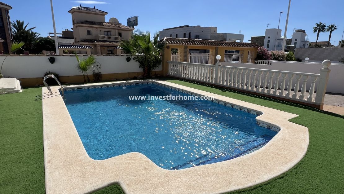 Vente - Villa - Orihuela Costa - Costa Blanca