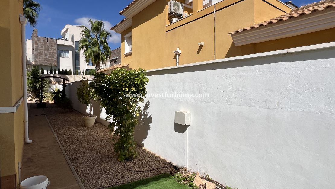 Vente - Villa - Orihuela Costa - Costa Blanca