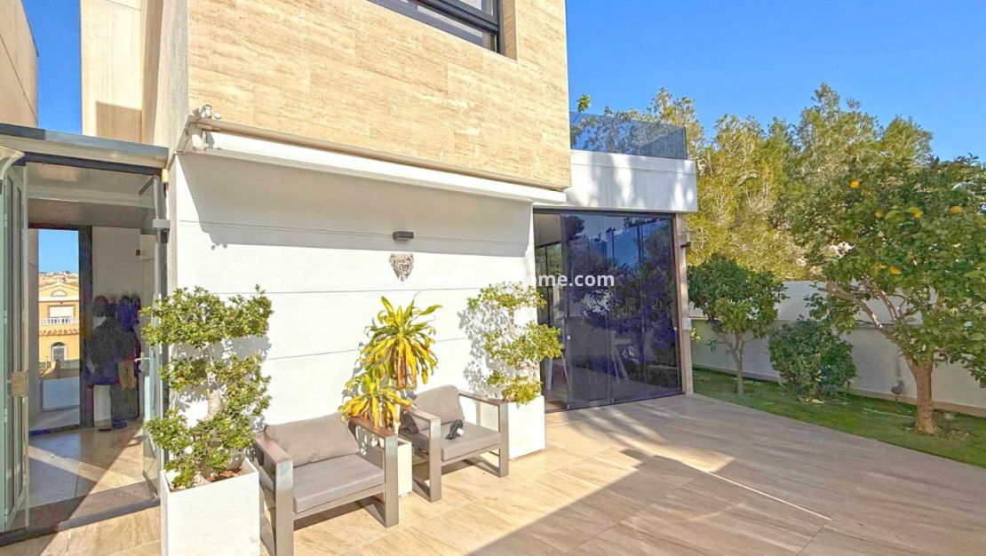 Vente - Villa - Orihuela Costa - Costa Blanca