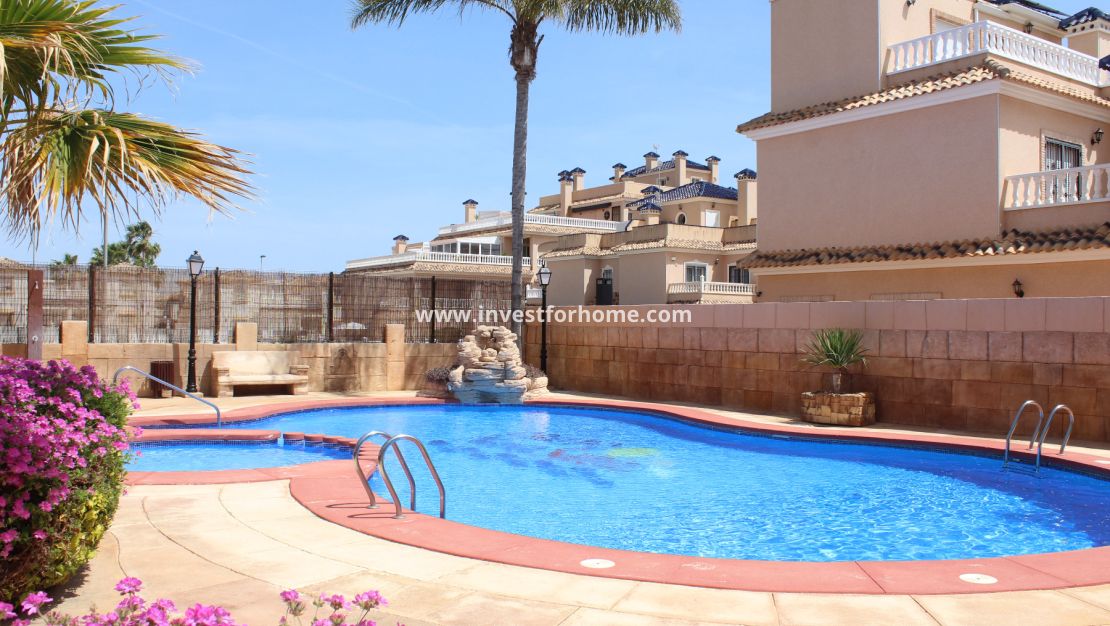 Vente - Villa - Orihuela Costa - Costa Blanca