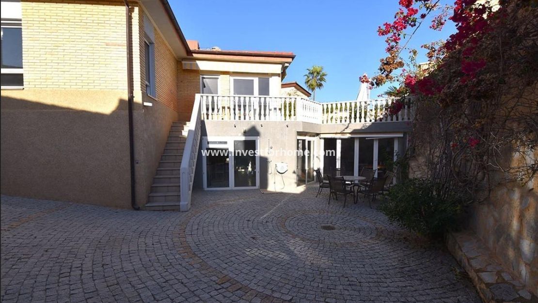 Vente - Villa - Orihuela Costa - La Zenia