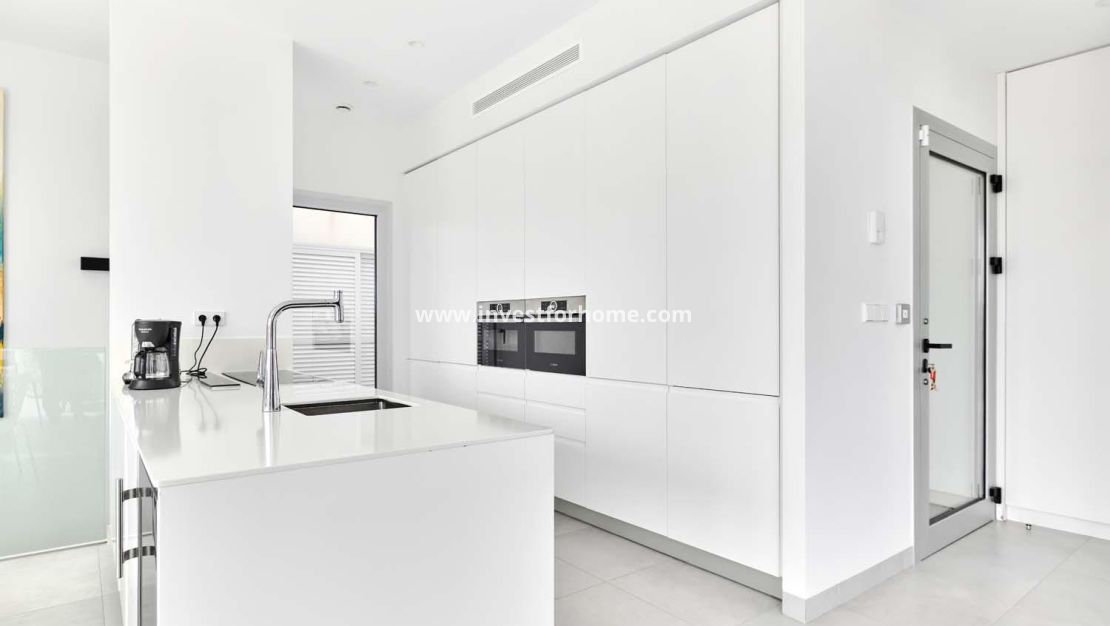 Vente - Villa - Orihuela Costa - Las Colinas Golf