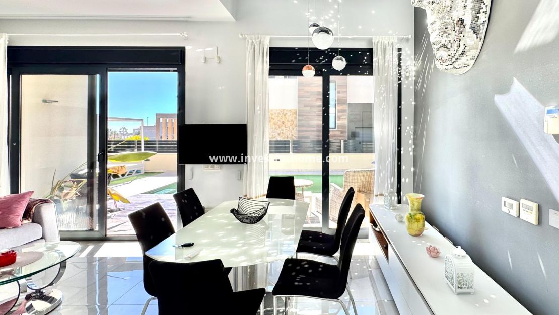 Vente - Villa - Orihuela Costa - Lomas De Cabo Roig
