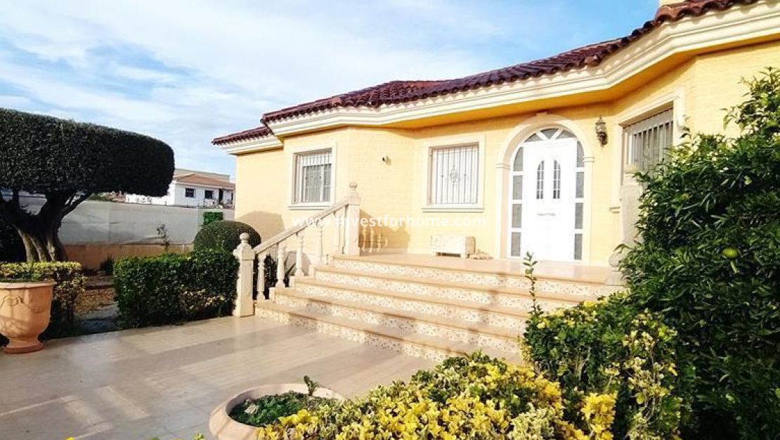 Vente - Villa - Orihuela Costa - LOS DESEMPARADOS