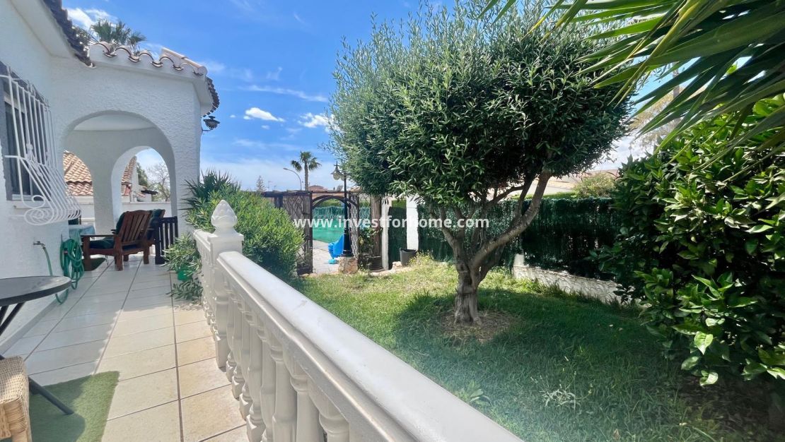 Vente - Villa - Orihuela Costa - Playa Flamenca