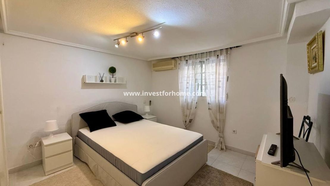 Vente - Villa - Orihuela Costa - Playa Flamenca
