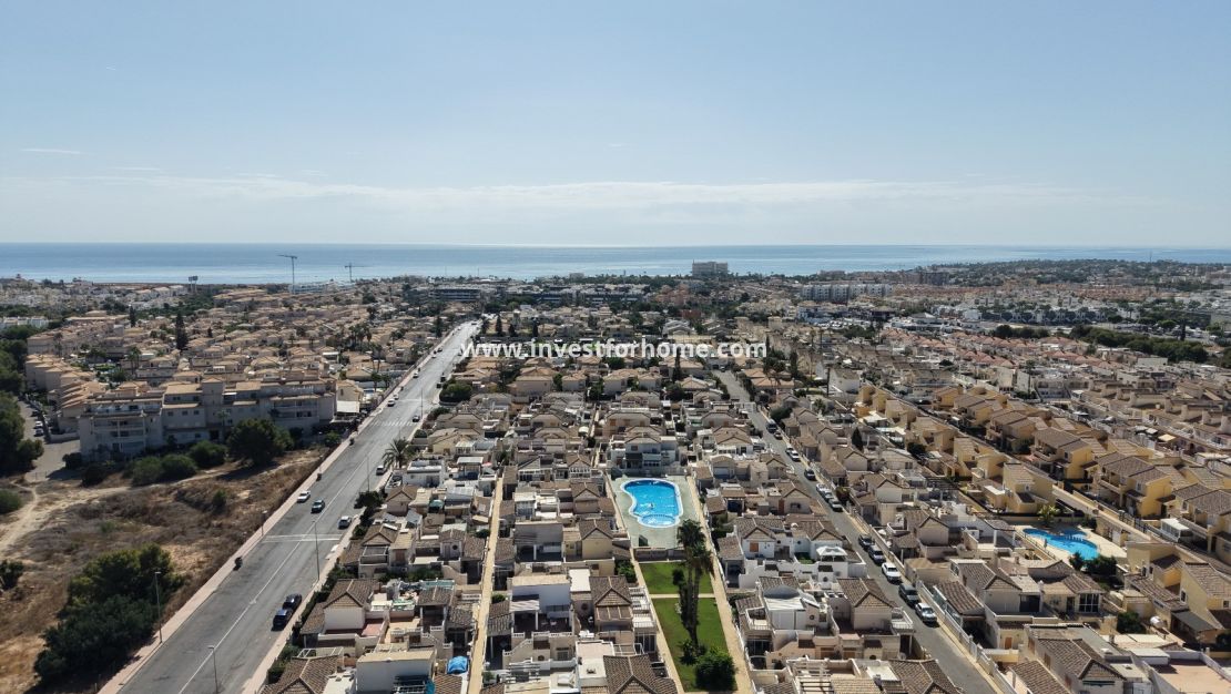 Vente - Villa - Orihuela Costa - Playa Flamenca