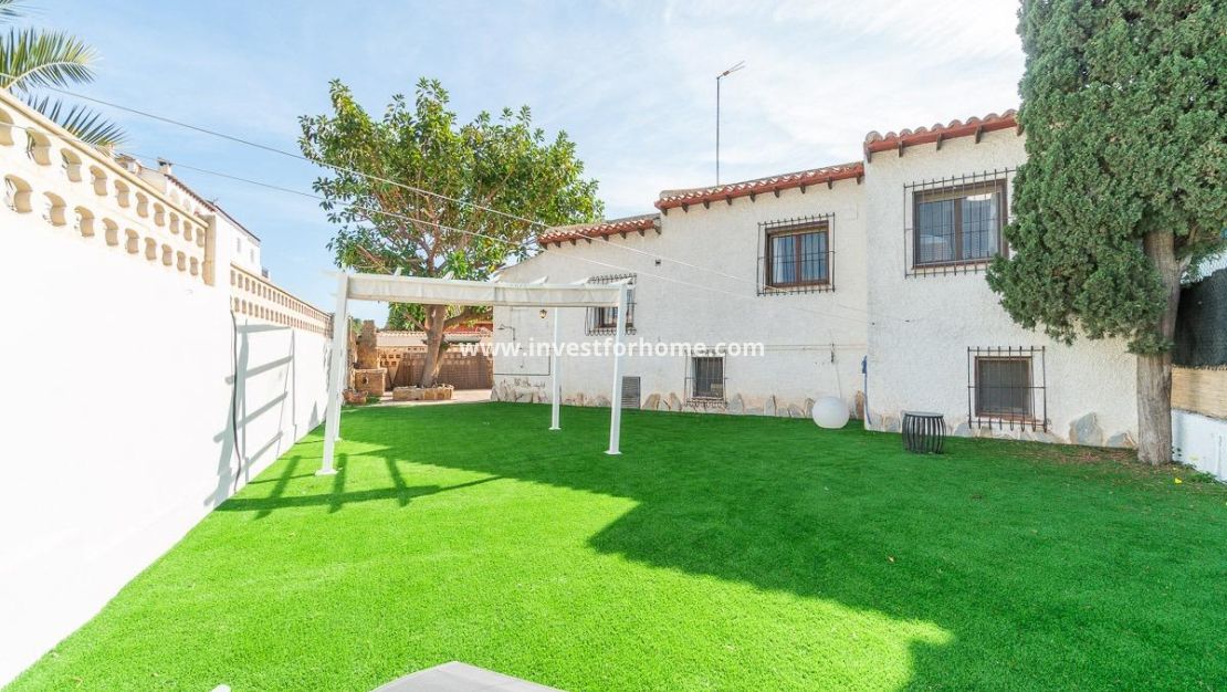 Vente - Villa - Orihuela Costa - Punta Prima