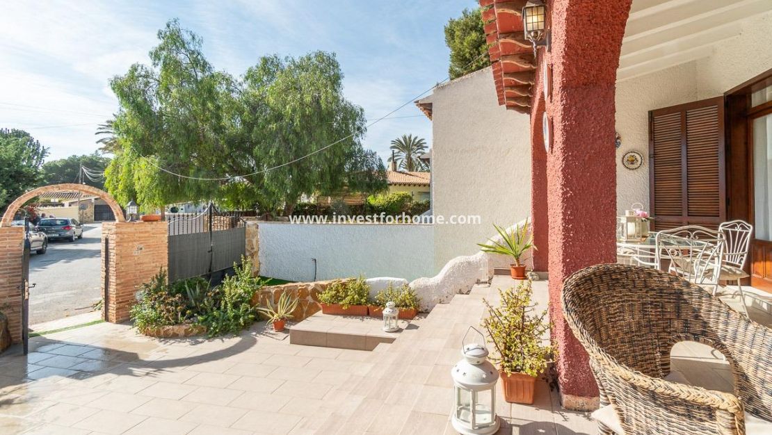 Vente - Villa - Orihuela Costa - Punta Prima