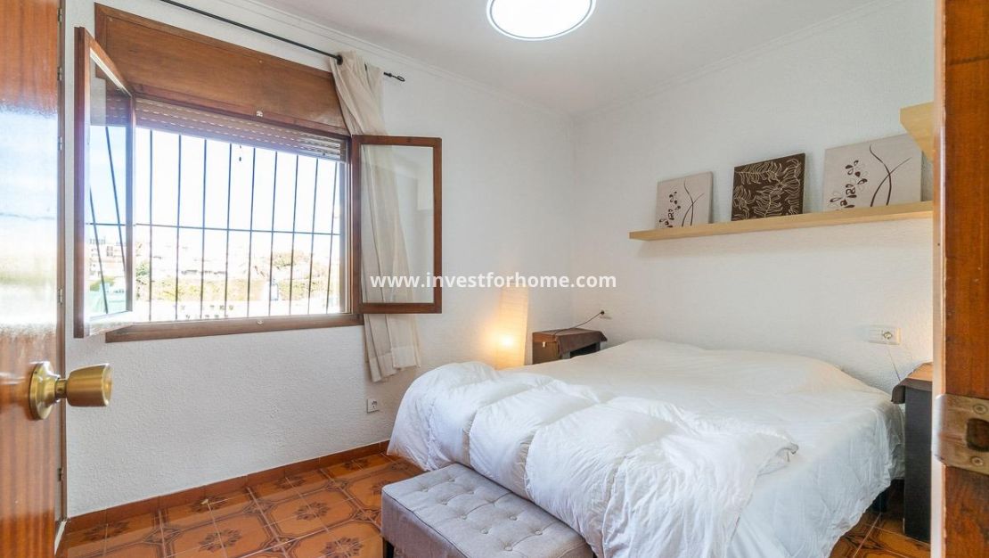 Vente - Villa - Orihuela Costa - Punta Prima