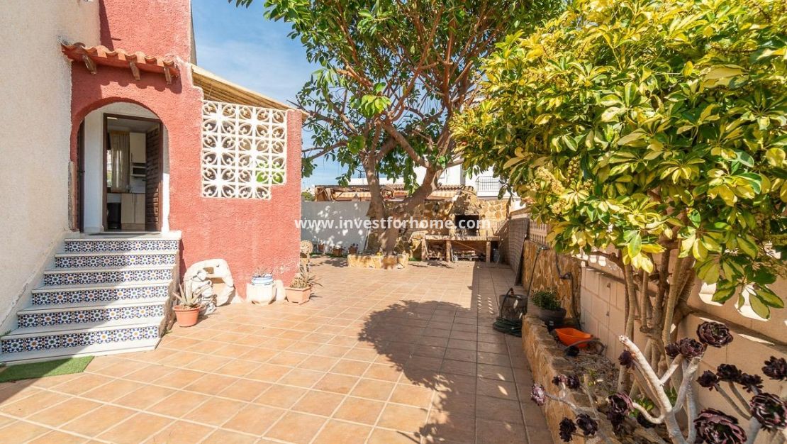 Vente - Villa - Orihuela Costa - Punta Prima