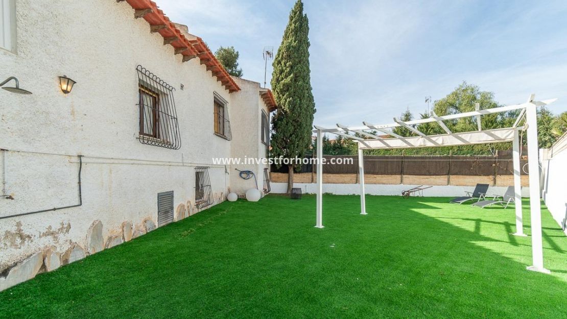 Vente - Villa - Orihuela Costa - Punta Prima