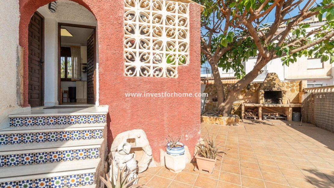 Vente - Villa - Orihuela Costa - Punta Prima