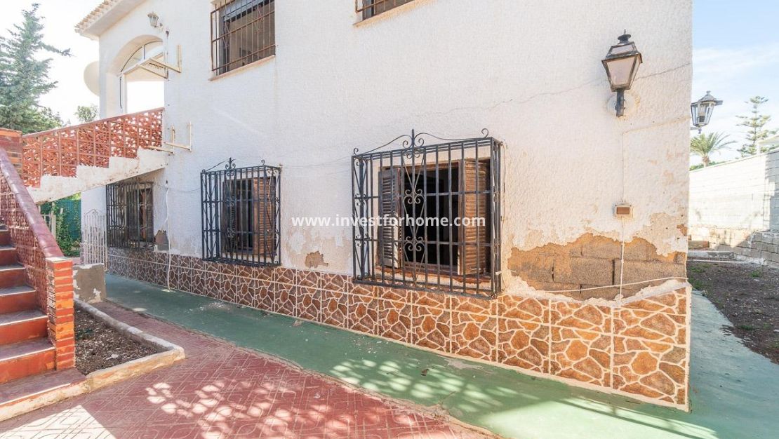 Vente - Villa - Orihuela Costa - Punta Prima