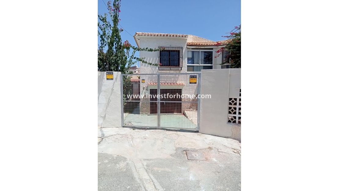 Vente - Villa - Orihuela Costa - Punta Prima