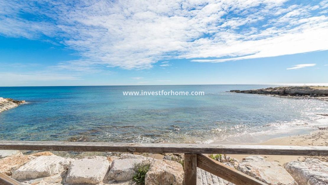 Vente - Villa - Orihuela Costa - Punta Prima