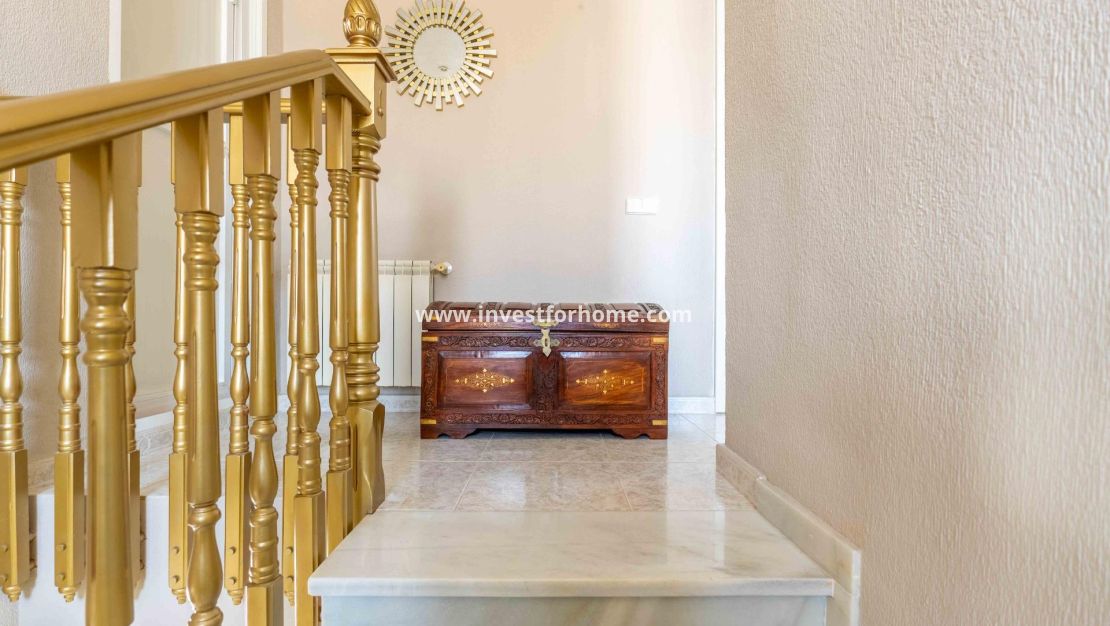 Vente - Villa - Orihuela Costa - Punta Prima