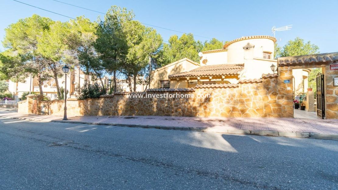 Vente - Villa - Orihuela Costa - Villamartin