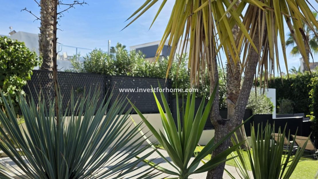 Vente - Villa - Orihuela Costa - Villamartin