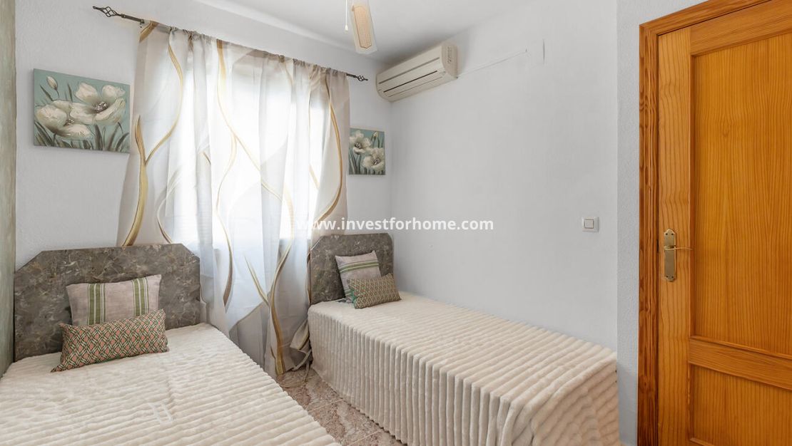 Vente - Villa - Orihuela Costa - Villamartin