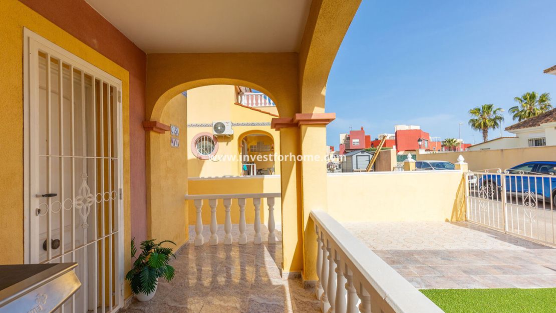 Vente - Villa - Orihuela Costa - Villamartin
