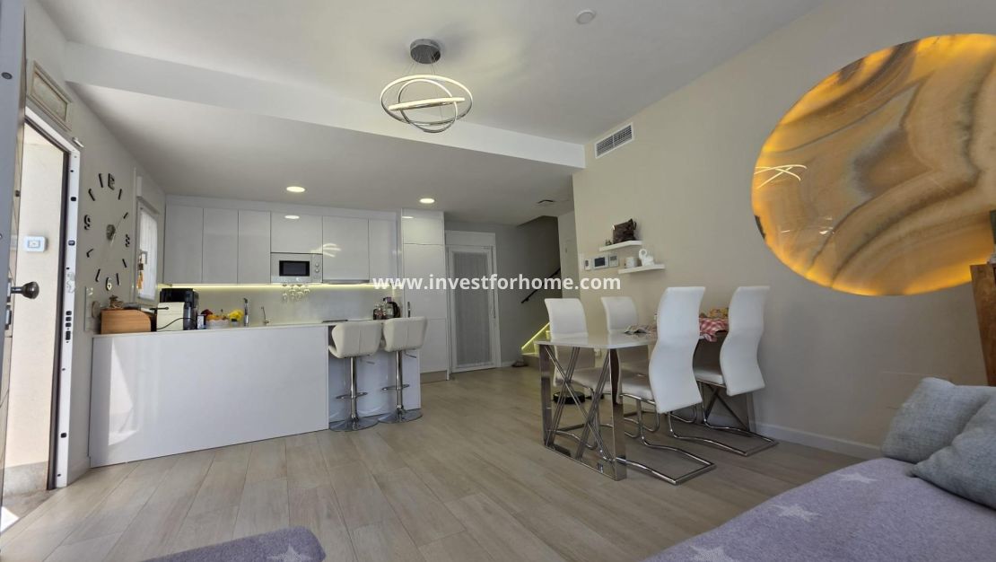 Vente - Villa - Pilar de la Horadada - Zona Pueblo