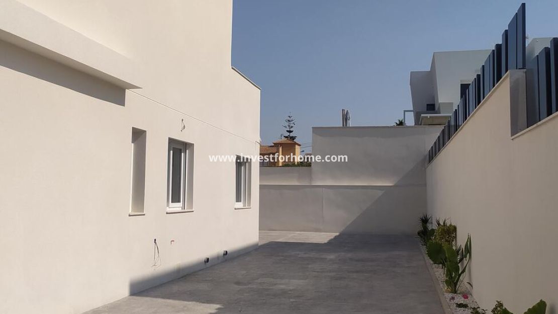Vente - Villa - Torrevieja - aguas nuevas