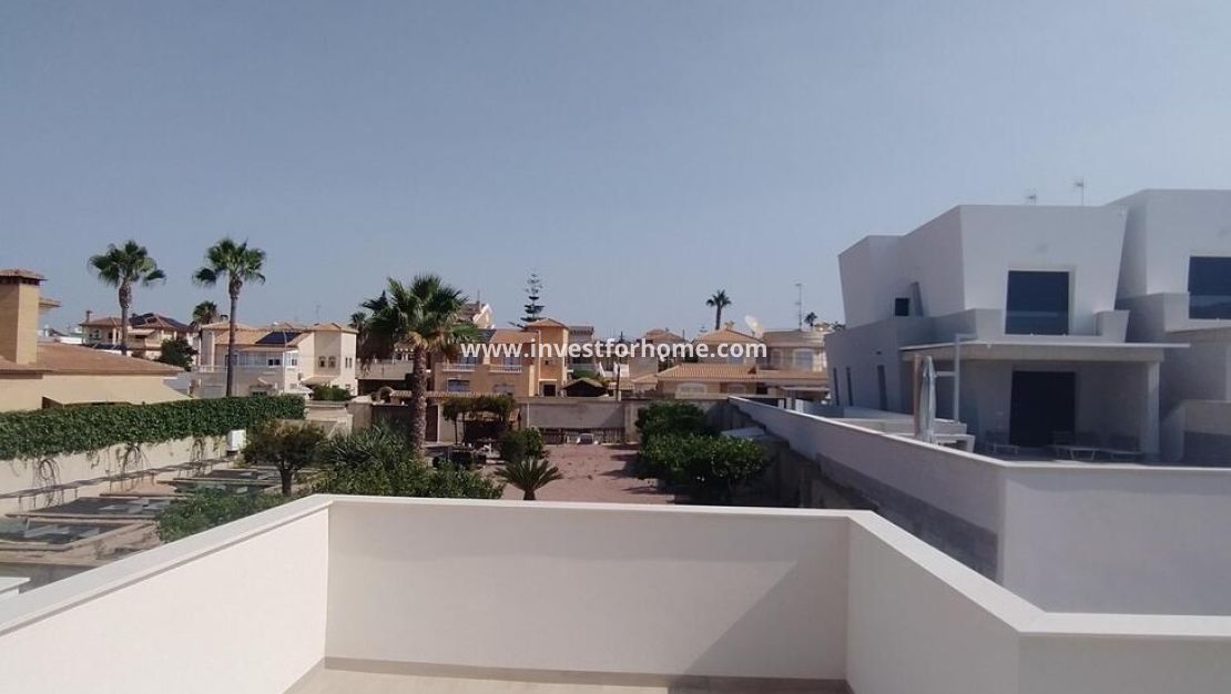 Vente - Villa - Torrevieja - aguas nuevas