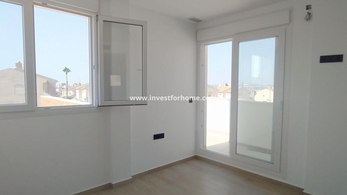 Vente - Villa - Torrevieja - aguas nuevas