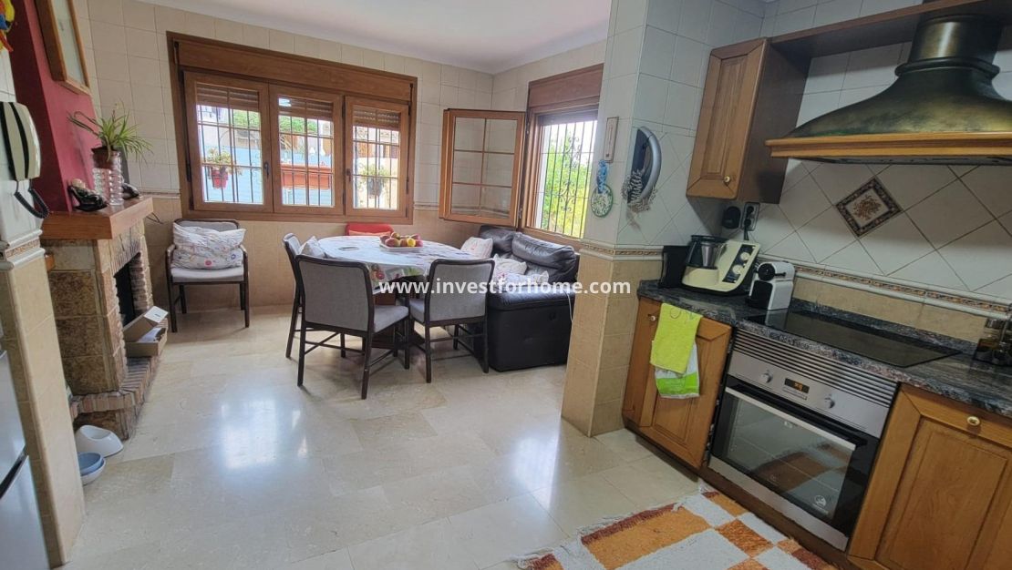 Vente - Villa - Torrevieja - aguas nuevas