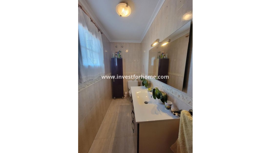 Vente - Villa - Torrevieja - aguas nuevas