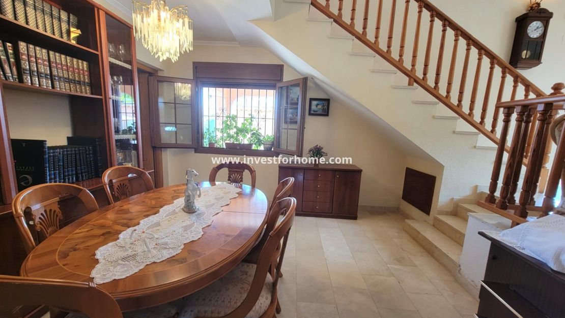 Vente - Villa - Torrevieja - aguas nuevas