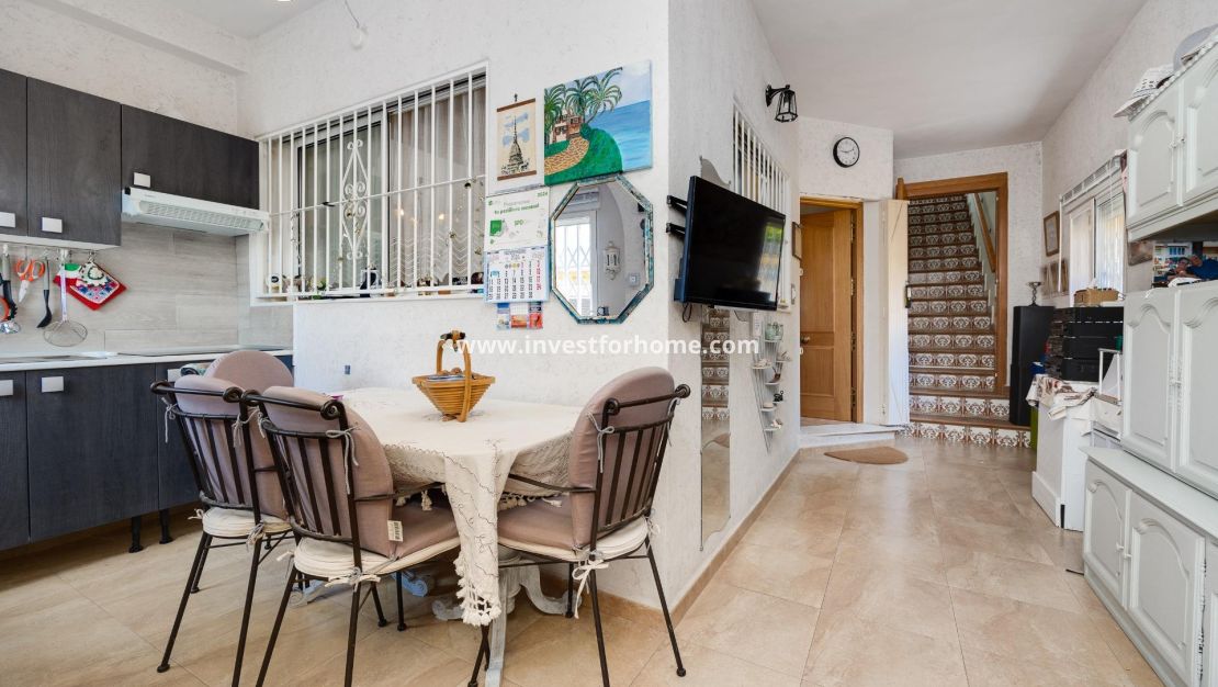 Vente - Villa - Torrevieja - aguas nuevas
