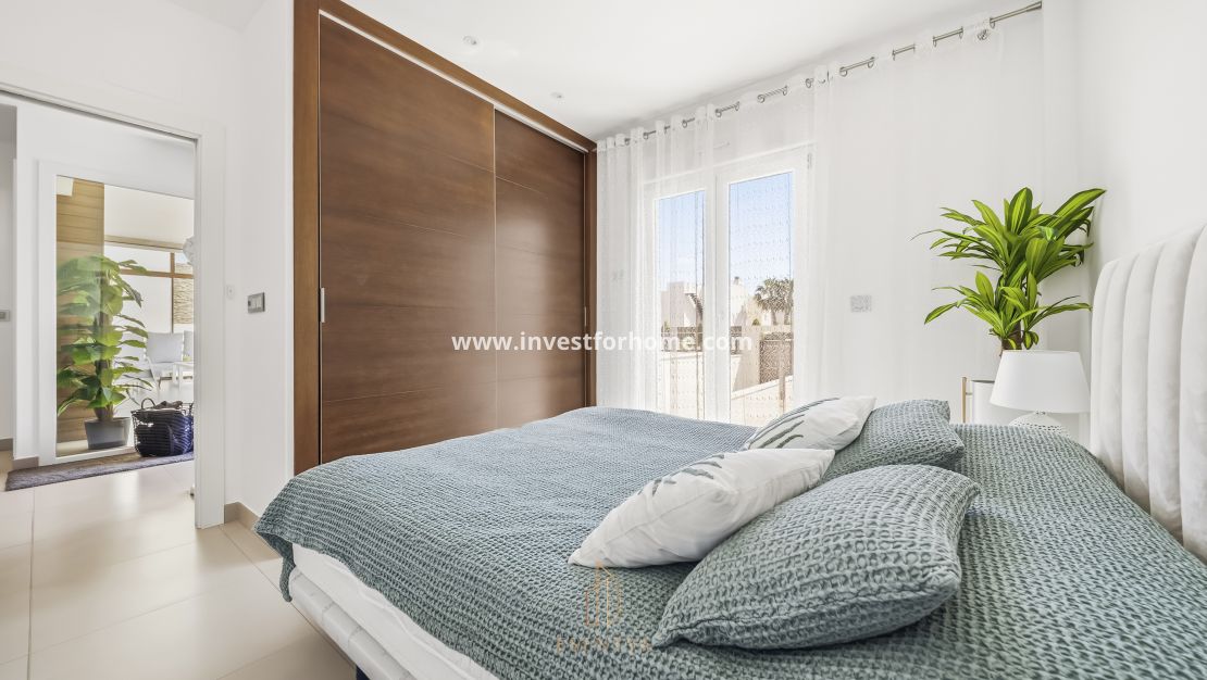 Vente - Villa - Torrevieja - aguas nuevas