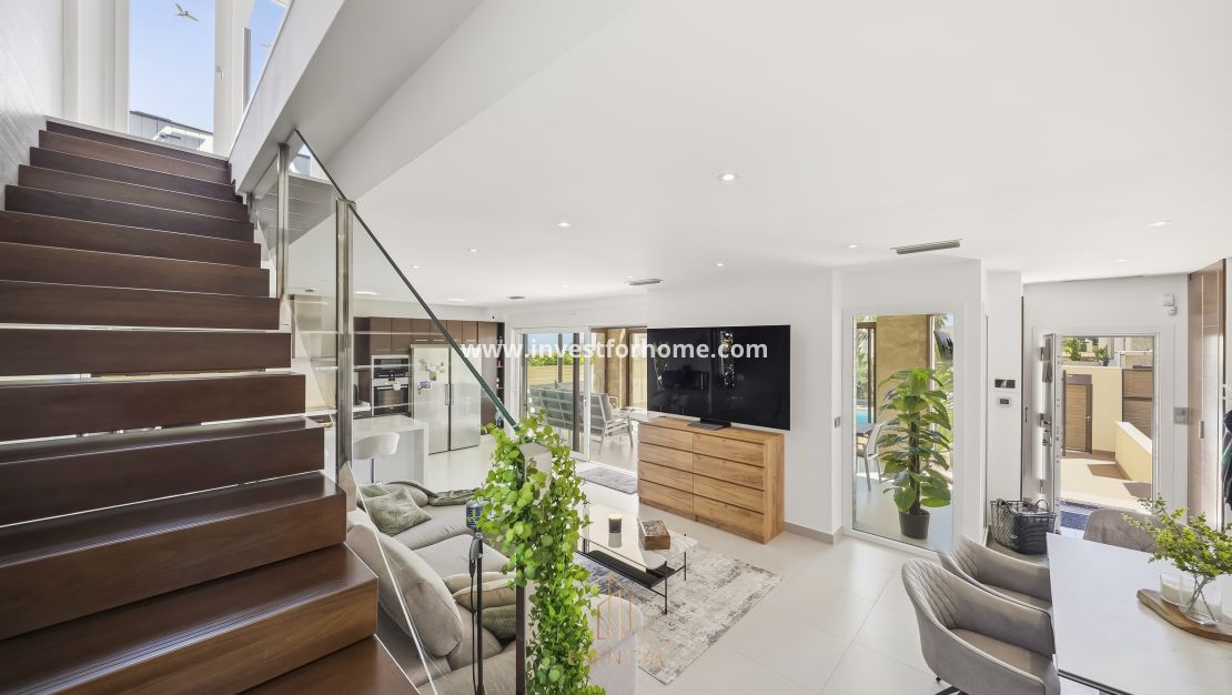 Vente - Villa - Torrevieja - aguas nuevas