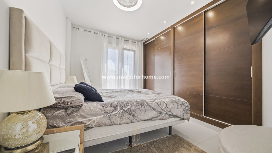 Vente - Villa - Torrevieja - aguas nuevas