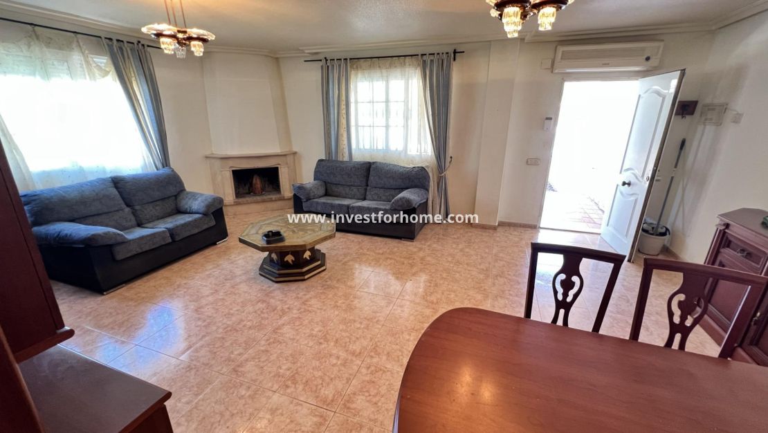 Vente - Villa - Torrevieja - aguas nuevas