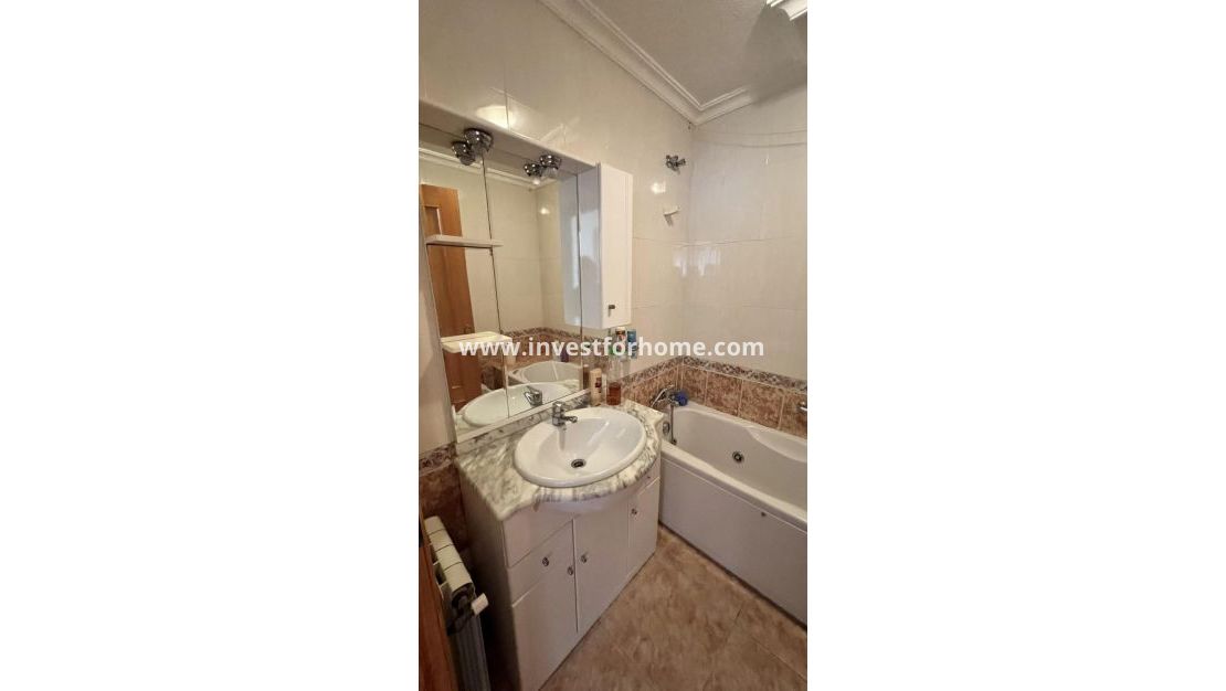 Vente - Villa - Torrevieja - aguas nuevas