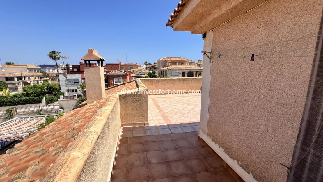 Vente - Villa - Torrevieja - aguas nuevas