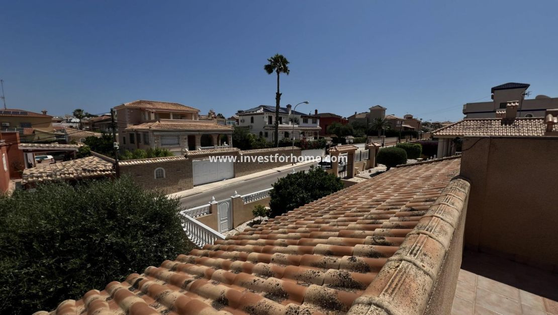 Vente - Villa - Torrevieja - aguas nuevas