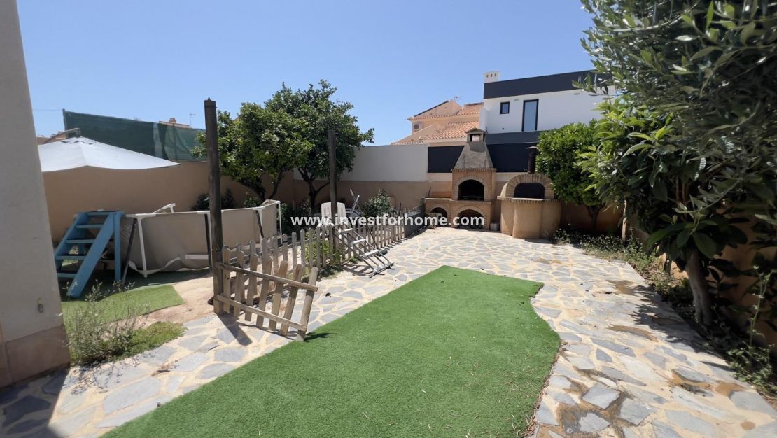 Vente - Villa - Torrevieja - aguas nuevas
