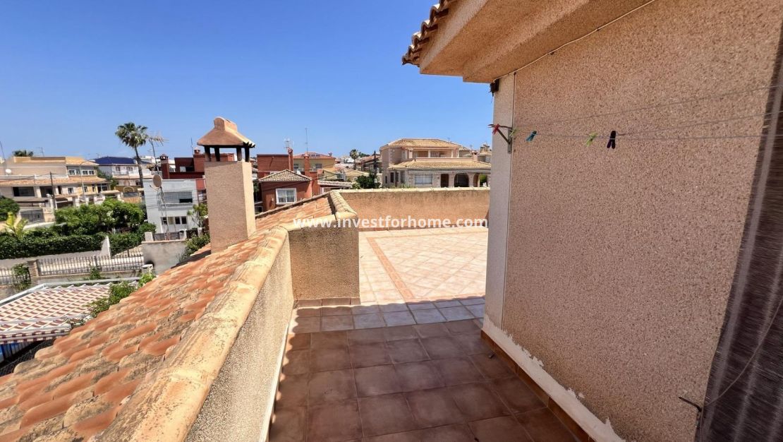 Vente - Villa - Torrevieja - aguas nuevas