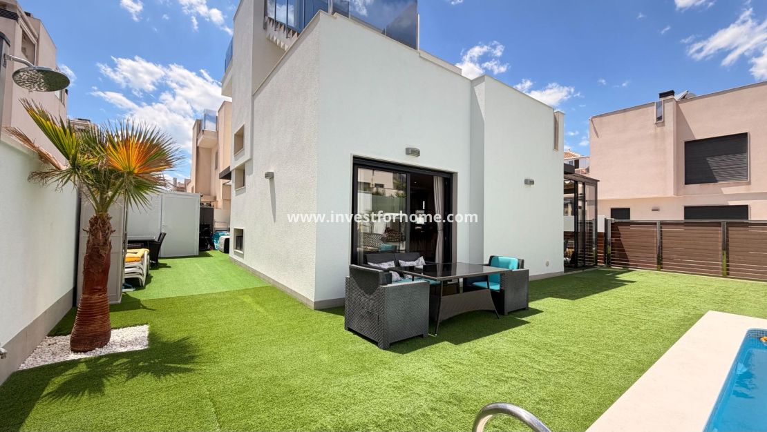Vente - Villa - Torrevieja - aguas nuevas