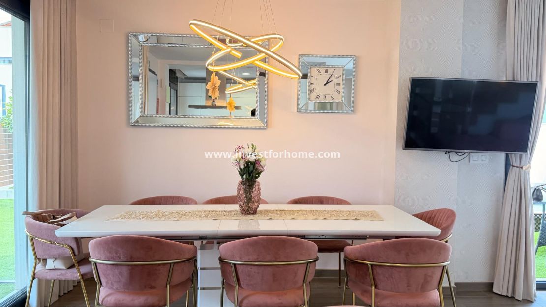 Vente - Villa - Torrevieja - aguas nuevas