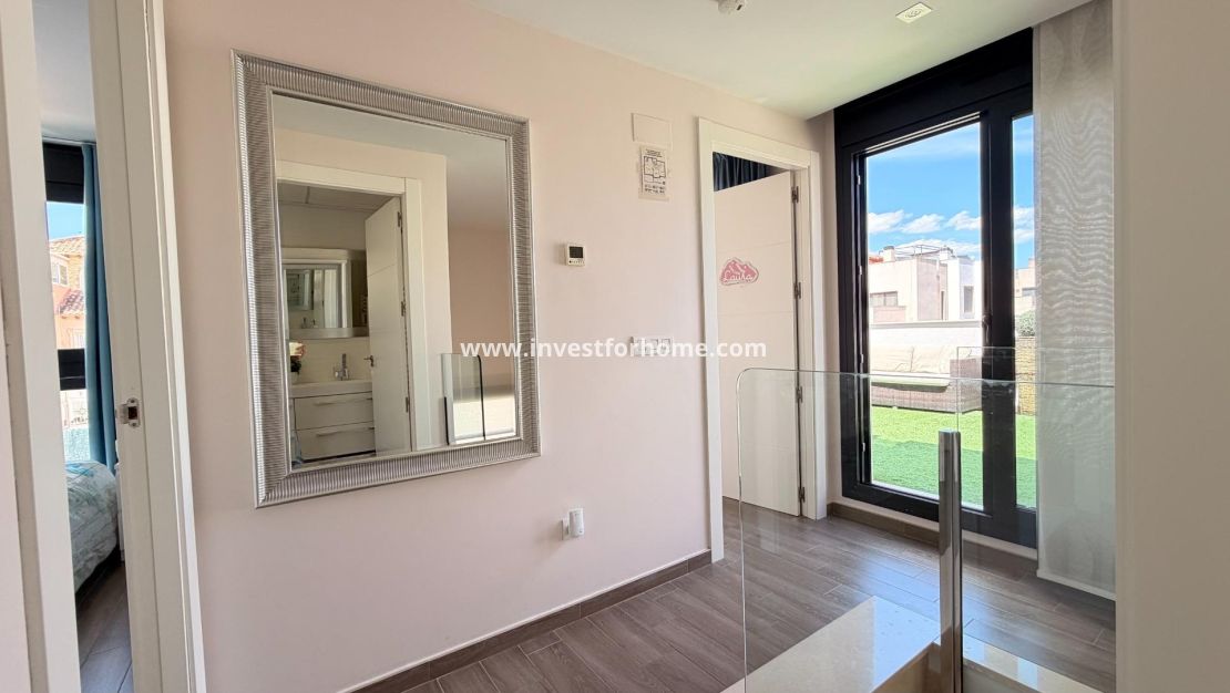 Vente - Villa - Torrevieja - aguas nuevas
