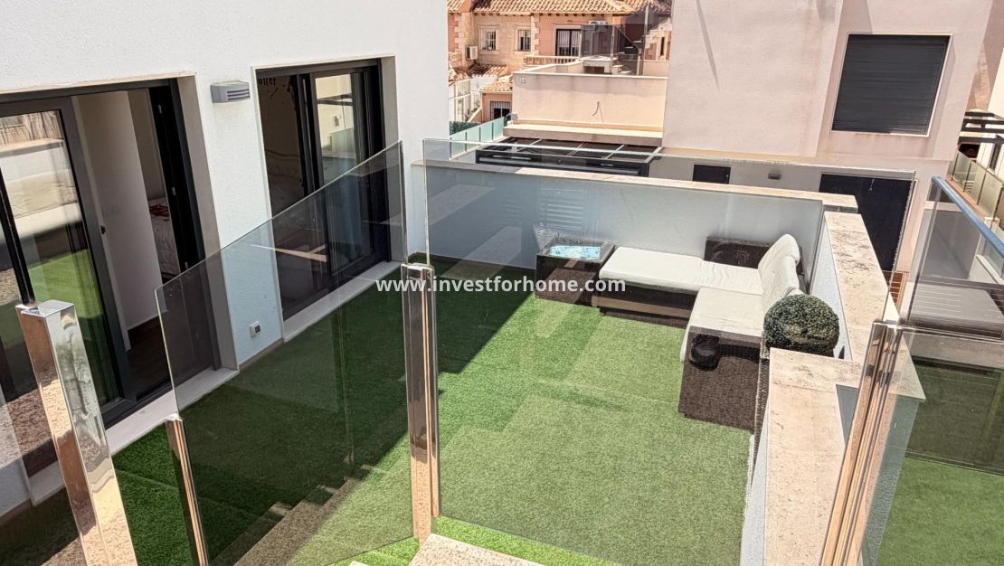 Vente - Villa - Torrevieja - aguas nuevas